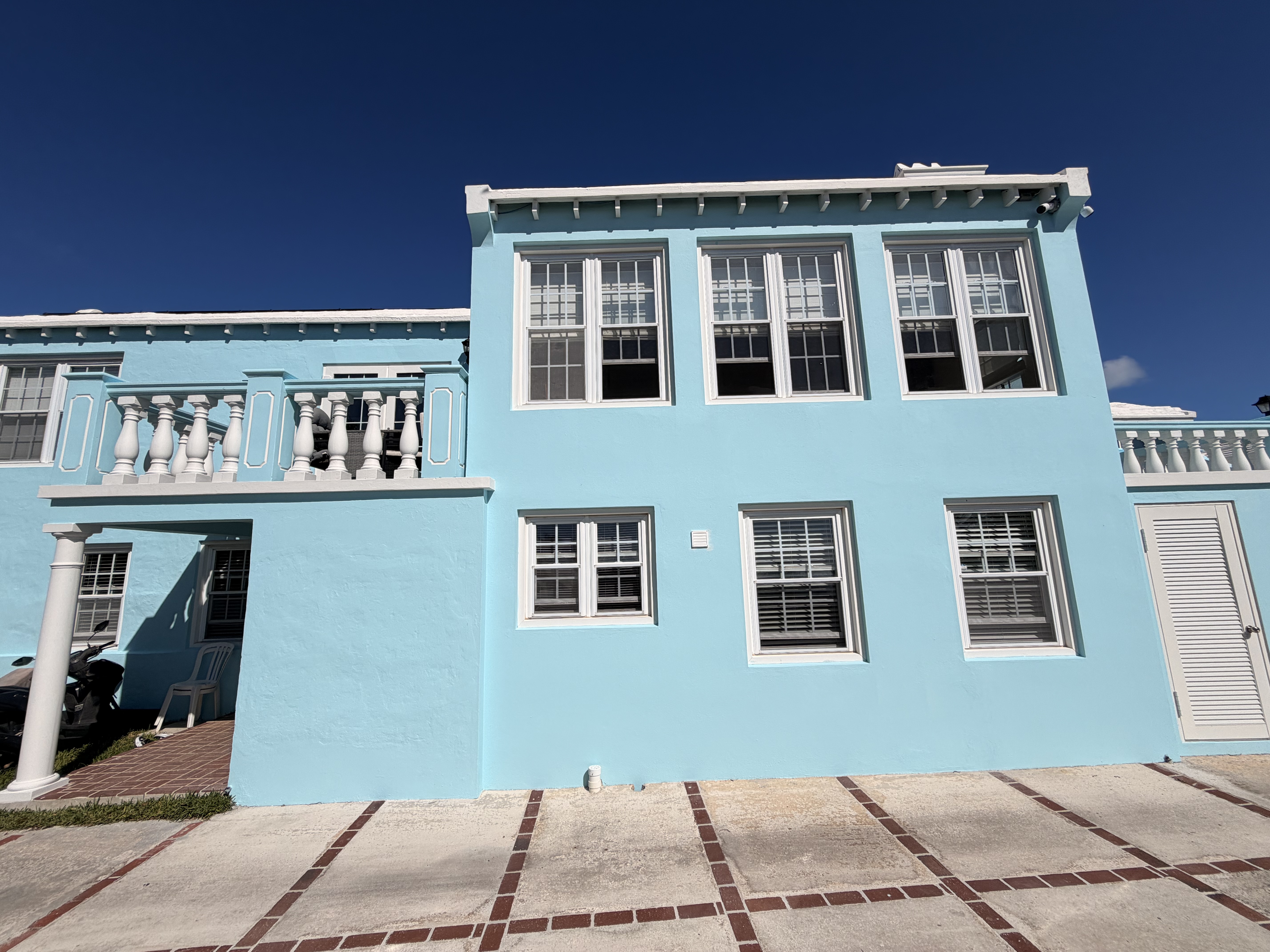 Bermuda house exterior full repaint